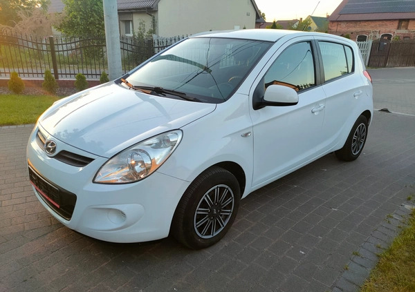 Hyundai i20 cena 14900 przebieg: 185000, rok produkcji 2010 z Gorlice małe 301